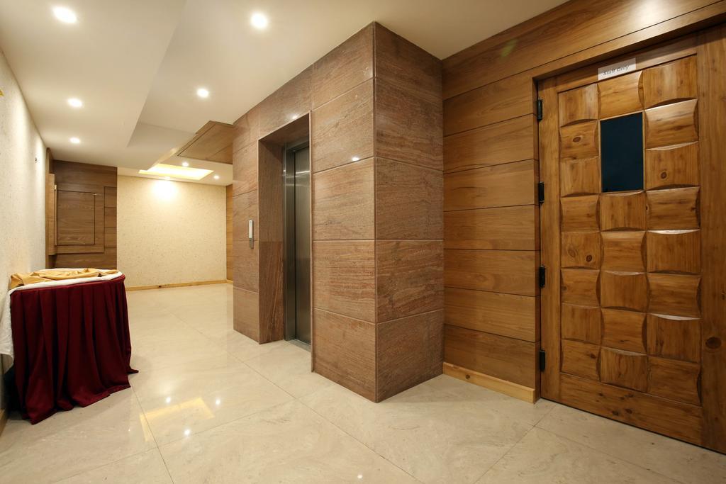 Mint Hotel Premia Chandigarh, Zirakpur Екстериор снимка